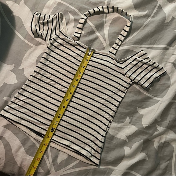 American Eagle Halter Off the Shoulder Top - Picture 6 of 8